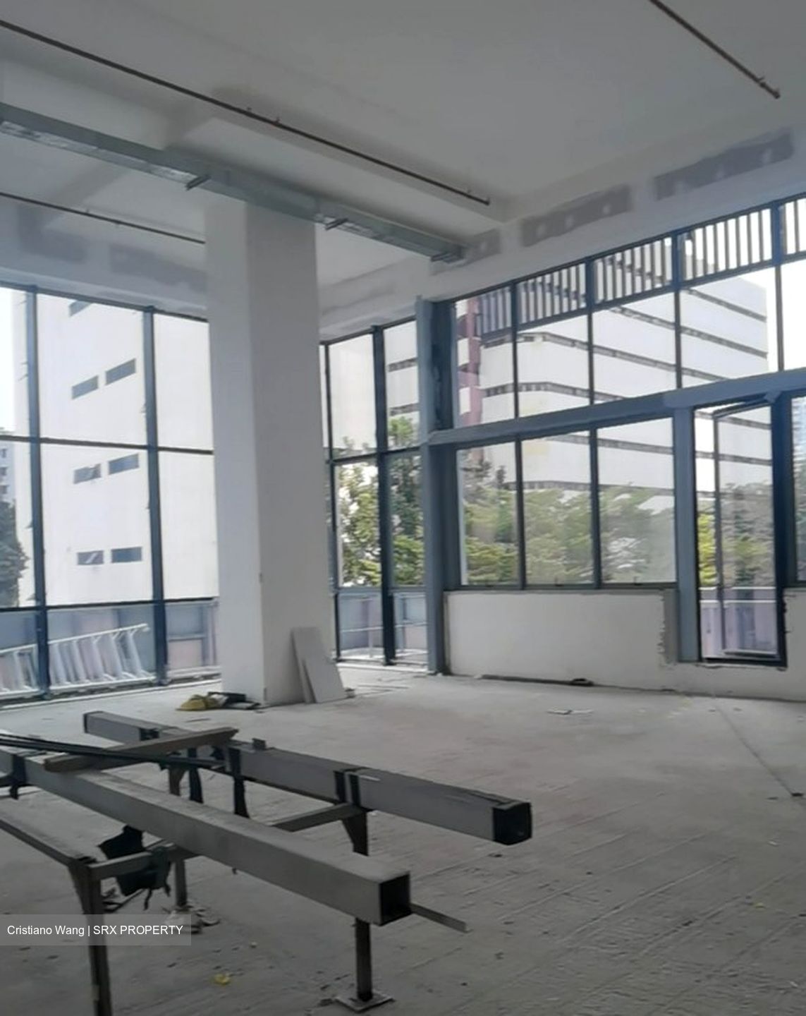 Space 18 (D12), Warehouse #561137721